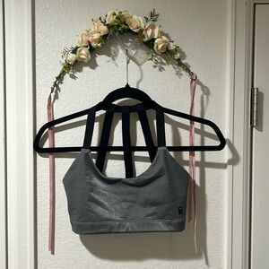 Good American Triple Strap Back Sports Bra